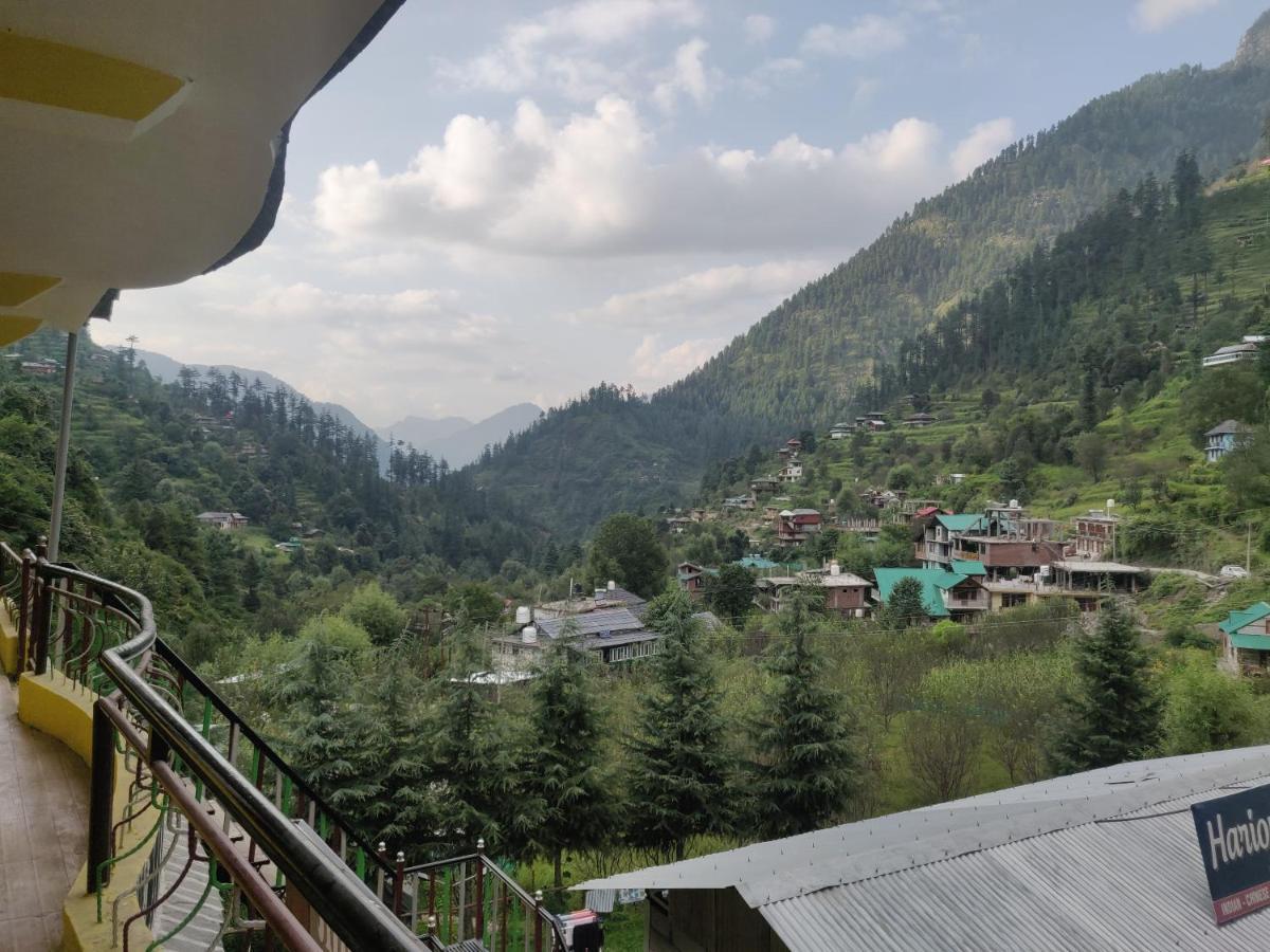 Отель Jibhi Highness River Side Экстерьер фото