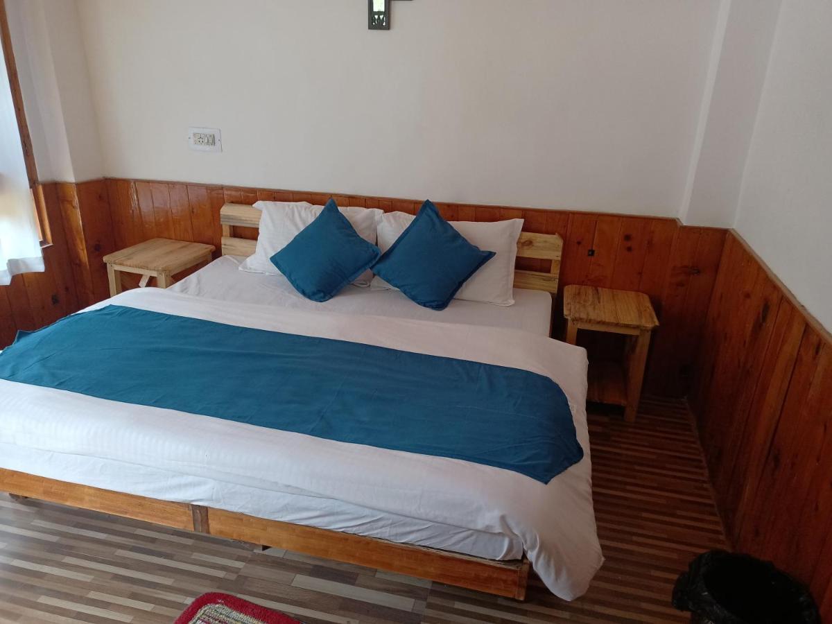 Отель Jibhi Highness River Side Экстерьер фото